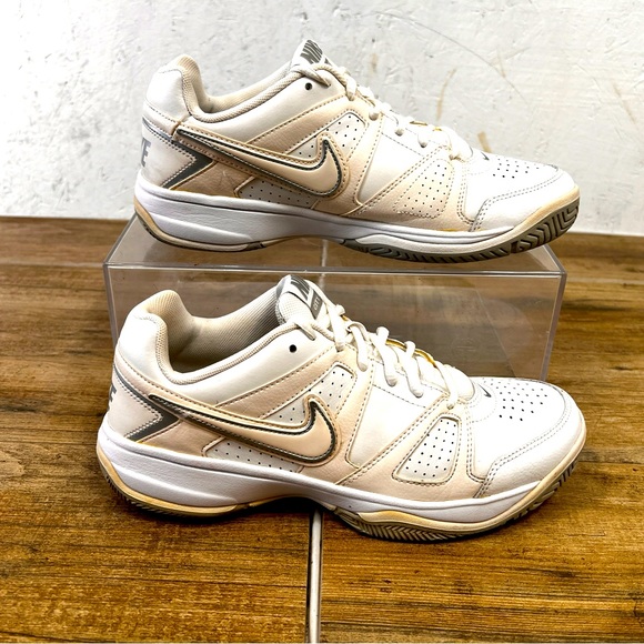 Nike Shoes - Nike City Court VII Tennis Shoes White 488136-101 Low Top Sneakers Womens 10‎